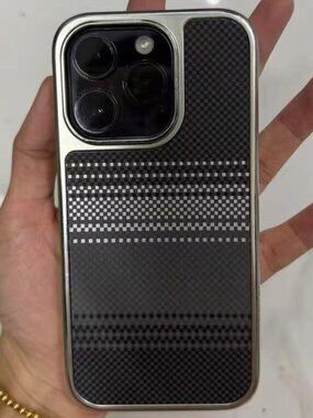 Minimalist Carbon Fiber Weave Case for iPhone